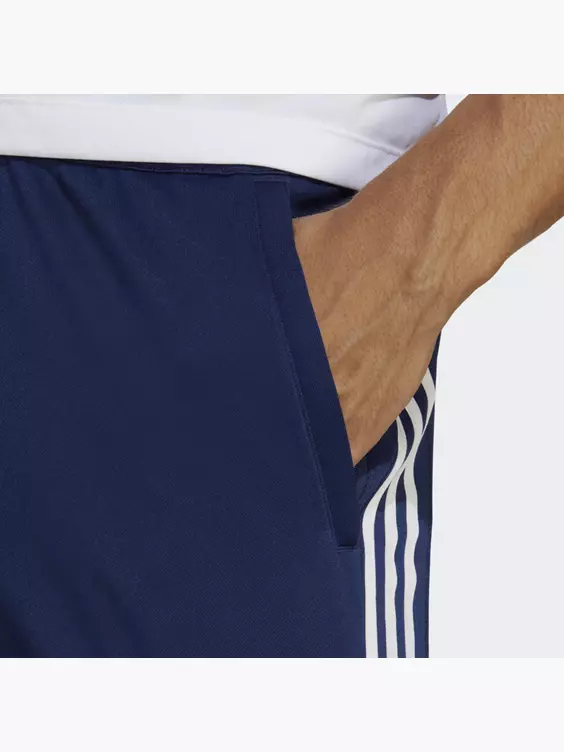 Adidas Train Essentials 3-Streifen Trainingshose 2 Adidas Train Essentials 3-Streifen Trainingshose – Bild 2